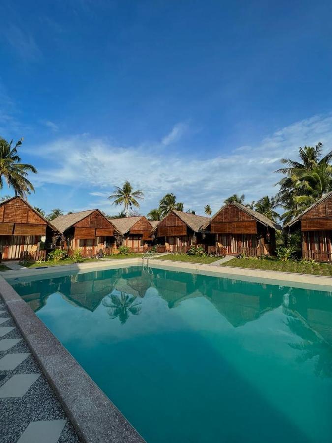 Nipoh Beach Cottage Kijal Buitenkant foto